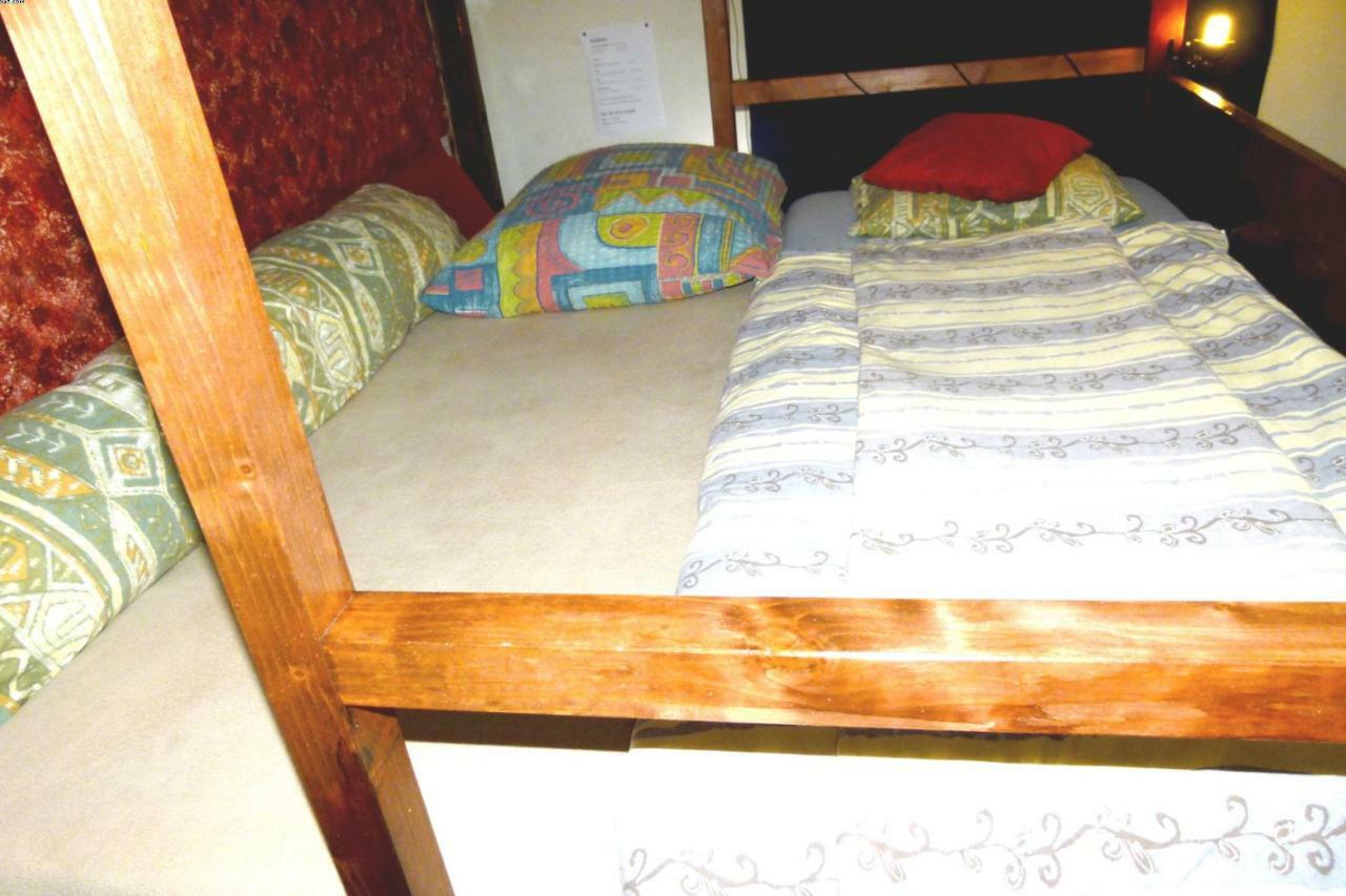 Citycentre Room For 1 Female Persons - Alternative Plus 1 Child Франкфурт на Майн Екстериор снимка